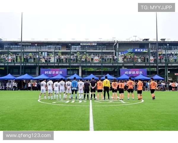 足球明星挑战街舞舞技展现运动与艺术的完美结合视频精彩回顾